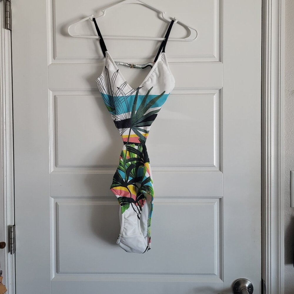 NWOT - AMAZING Modcloth Swimsuit